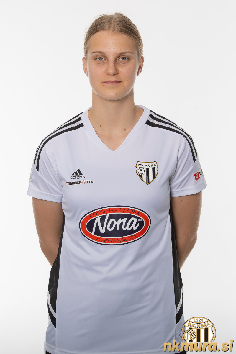 Lea Dolinar leta 2023.