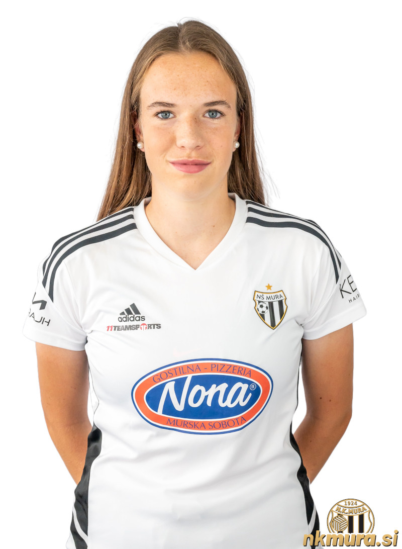 Hana Serec leta 2023.